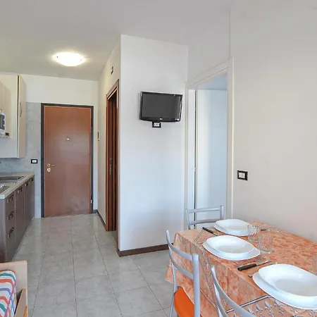 Lovely In With Kitchen